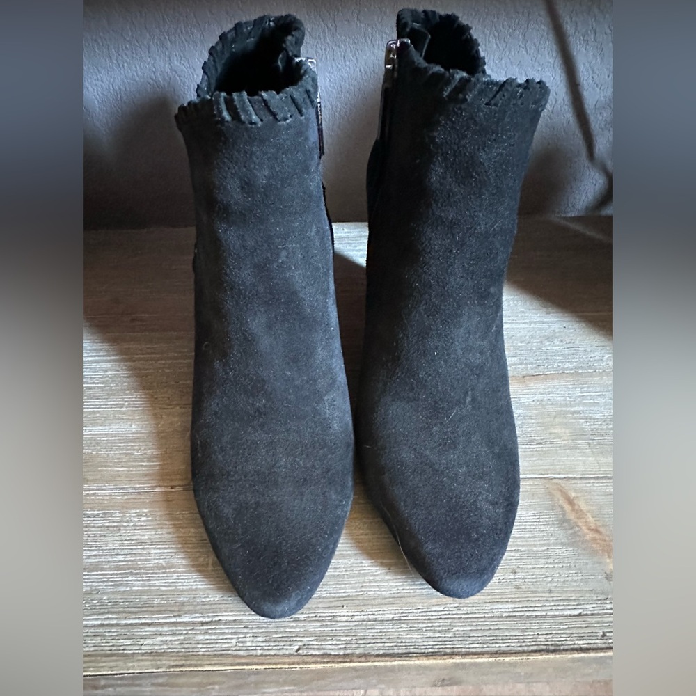 1. STATE Ankle boots